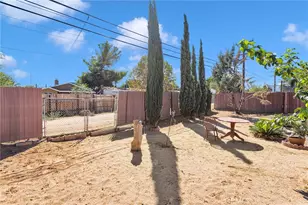 16165 Pine, Hesperia, CA 92345 - Photo 39