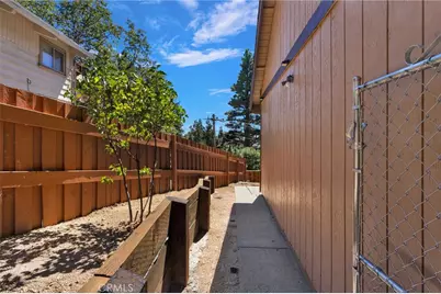 30772 Knoll View, Running Springs, CA 92382 - Photo 49