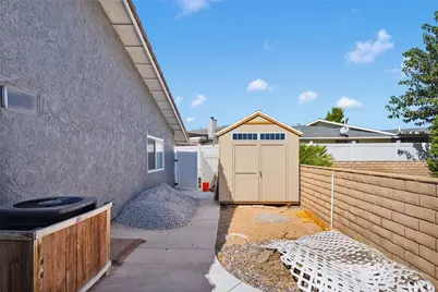 17875 Idyllewild Lane, Victorville, CA 92395 - Photo 39