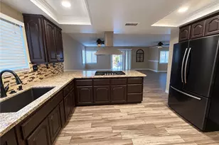 14064 Driftwood, Victorville, CA 92395 - Photo 7