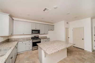 12033 Firbrook Street, Victorville, CA 92392 - Photo 7