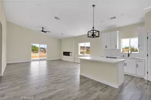 24911 Via Vista Rd, Apple Valley, CA 92308 - Photo 23