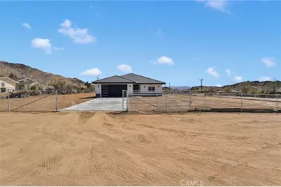 24911 Via Vista Rd, Apple Valley, CA 92308 - Photo 33