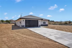 24911 Via Vista Rd, Apple Valley, CA 92308 - Photo 15