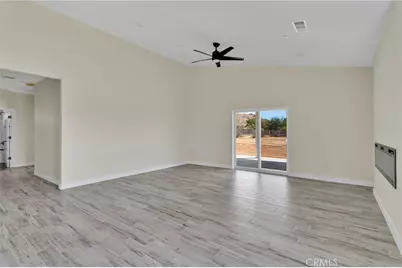24911 Via Vista Rd, Apple Valley, CA 92308 - Photo 15