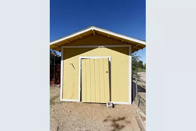 14035 Wimbleton Drive, Victorville, CA 92395 - Photo 23