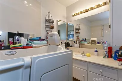 14035 Wimbleton Drive, Victorville, CA 92395 - Photo 19