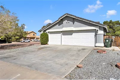 13289 Carleton Circle, Victorville, CA 92392 - Photo 7
