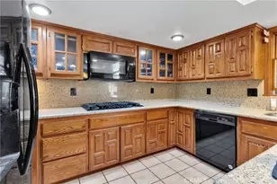 19924 Cronese, Apple Valley, CA 92308 - Photo 11