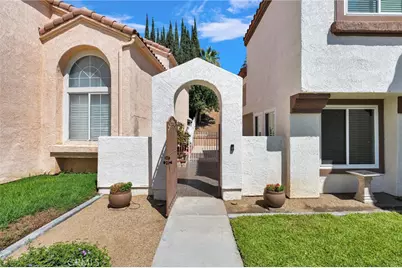 29398 Clear View, Highland, CA 92346 - Photo 9