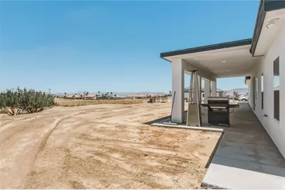 12026 Belmont Road, Oak Hills, CA 92344 - Photo 51