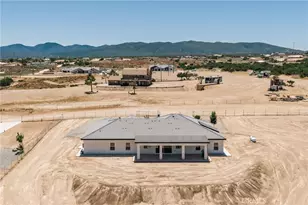 12026 Belmont Rd, Oak Hills, CA 92344 - Photo 55