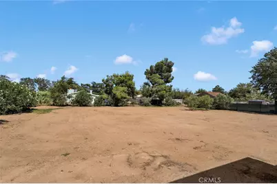 18256 Danbury, Hesperia, CA 92345 - Photo 39