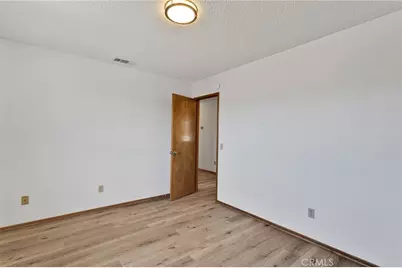 18256 Danbury, Hesperia, CA 92345 - Photo 31
