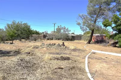 12566 Iroquois Road, Apple Valley, CA 92308 - Photo 15