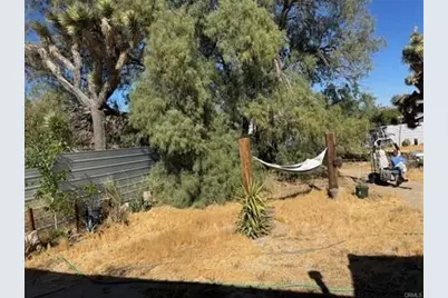 6959 Pawnee, Yucca Valley, CA 92284 - Photo 17