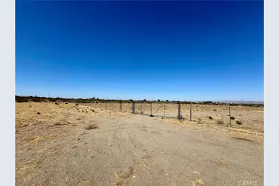 0 Camellia, Phelan, CA 92371 - Photo 3