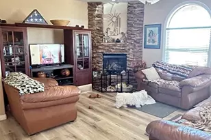 10928 Lantry Ln, Oak Hills, CA 92344 - Photo 27