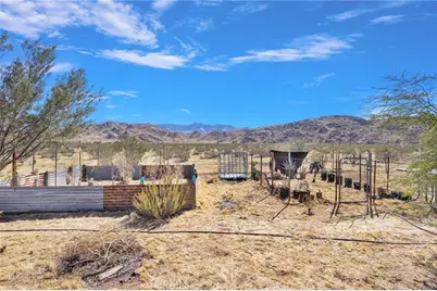 12950 Syracuse, Lucerne Valley, CA 92356 - Photo 47