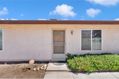 10599 Oakwood, Hesperia, CA 92345 - Photo 5