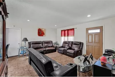 10599 Oakwood, Hesperia, CA 92345 - Photo 7
