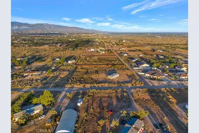 9572 Smith Road, Phelan, CA 92371 - Photo 43