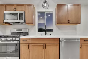 9572 Smith Rd, Phelan, CA 92371 - Photo 11