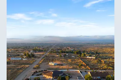 9572 Smith Road, Phelan, CA 92371 - Photo 37