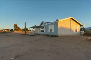 9572 Smith Rd, Phelan, CA 92371 - Photo 35