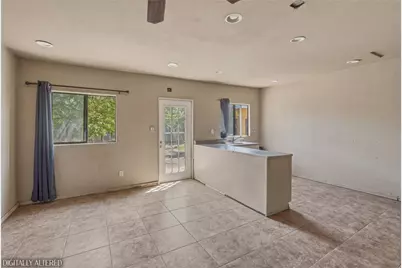561 N Park, Rialto, CA 92376 - Photo 29