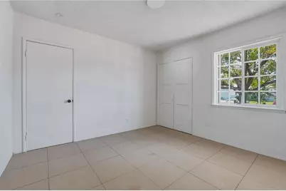561 N Park, Rialto, CA 92376 - Photo 23