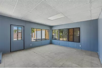 561 N Park, Rialto, CA 92376 - Photo 25