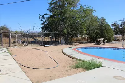14435 Iroquois Road, Apple Valley, CA 92308 - Photo 33