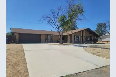 20061 Seneca, Apple Valley, CA 92307 - Photo 3