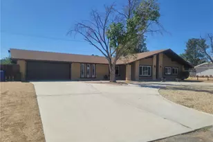 20061 Seneca, Apple Valley, CA 92307 - Photo 3