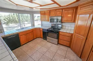 17010 Ranchero, Hesperia, CA 92345 - Photo 13