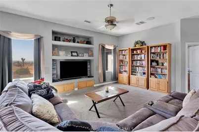 9550 Lucerne, Apple Valley, CA 92308 - Photo 13