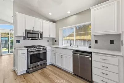 359 Flordason, Calimesa, CA 92320 - Photo 7