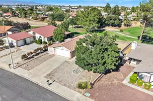 15710 Nassau Dr, Victorville, CA 92395 - Photo 43