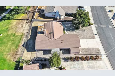 15710 Nassau Drive, Victorville, CA 92395 - Photo 3