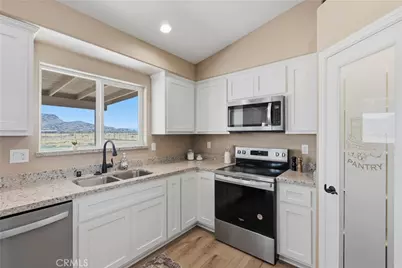 17430 Century Plant Rd, Apple Valley, CA 92307 - Photo 11