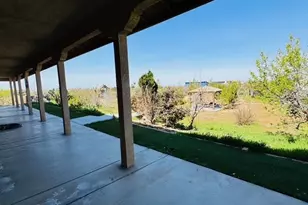 7438 Woodcliff, Phelan, CA 92371 - Photo 31