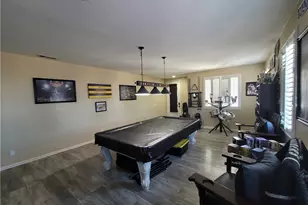 15077 Escalante Ct, Victorville, CA 92394 - Photo 11