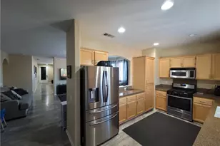 15077 Escalante Ct, Victorville, CA 92394 - Photo 19