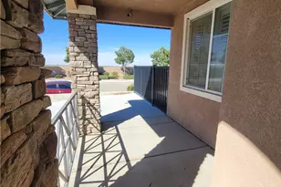 15077 Escalante Ct, Victorville, CA 92394 - Photo 5
