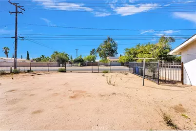 13015 La Habra, Victorville, CA 92392 - Photo 29