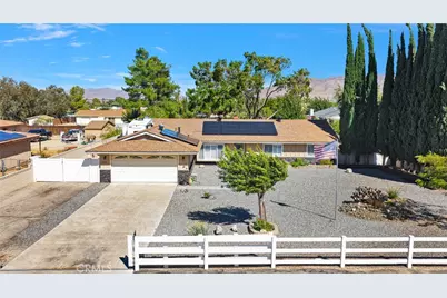 8041 Kingston, Hesperia, CA 92345 - Photo 3