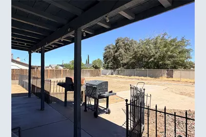 12839 Running Deer Road, Apple Valley, CA 92308 - Photo 15