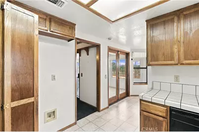 14023 Driftwood, Victorville, CA 92395 - Photo 25