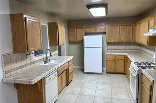 14371 Jicarilla Rd, Apple Valley, CA 92307 - Photo 5
